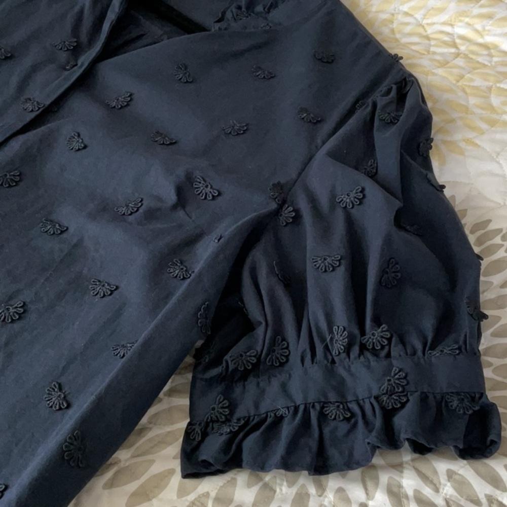 Ann Taylor Cotton Embroidery Top - Picture 13 of 14